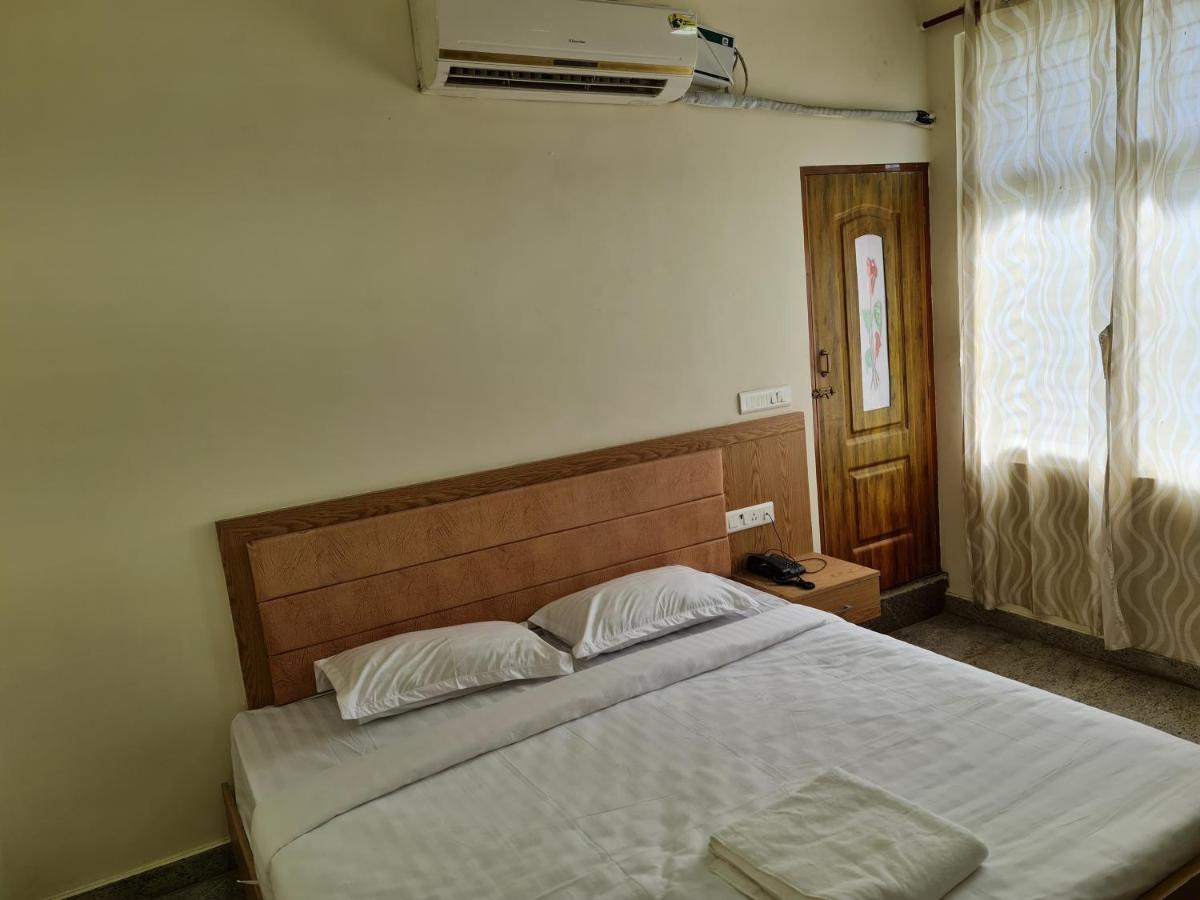Vijay Shree Inn Vellore Exteriör bild