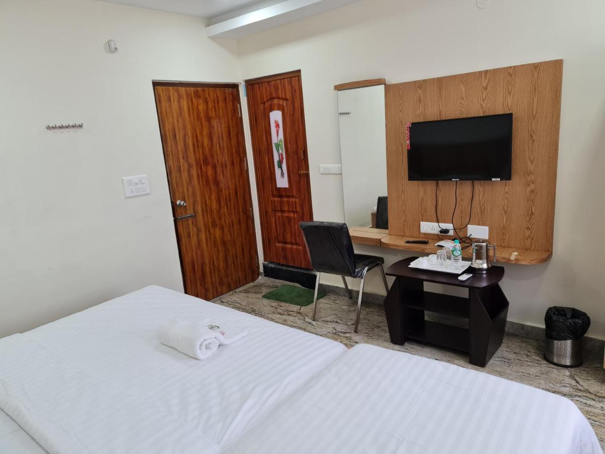 Vijay Shree Inn Vellore Exteriör bild