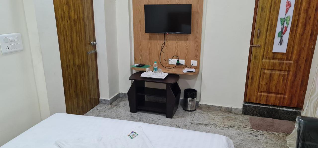 Vijay Shree Inn Vellore Exteriör bild
